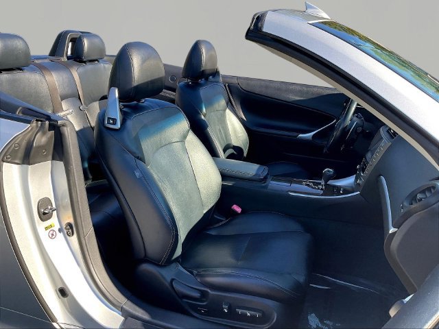 Used 2013 Lexus IS 250C RWD image 30