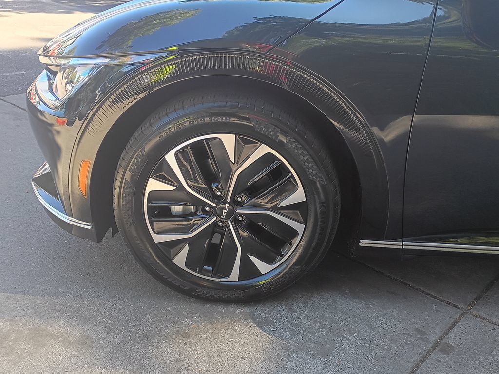 Used 2023 Kia EV6 Wind RWD image 8