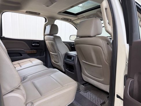 Used 2014 GMC Sierra 1500 SLT w/ SLT Crew Cab Value Package AWD/4WD image 32