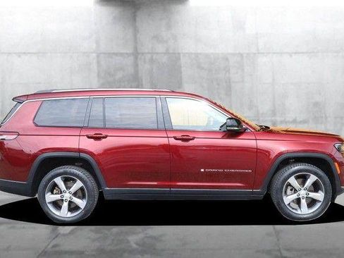 Used 2022 Jeep Grand Cherokee L Limited AWD/4WD image 5