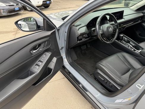 Used 2023 Honda Accord EX-L image 13