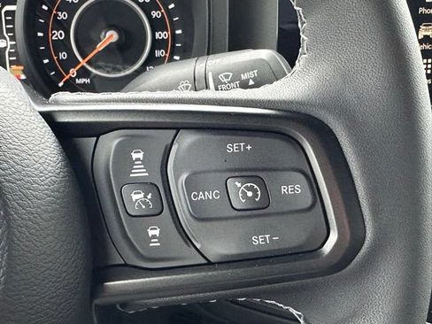 Used 2025 Jeep Wrangler Unlimited Sport AWD/4WD image 17