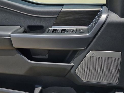 New 2025 Ford F150 Lariat w/ Equipment Group 501A Mid image 19