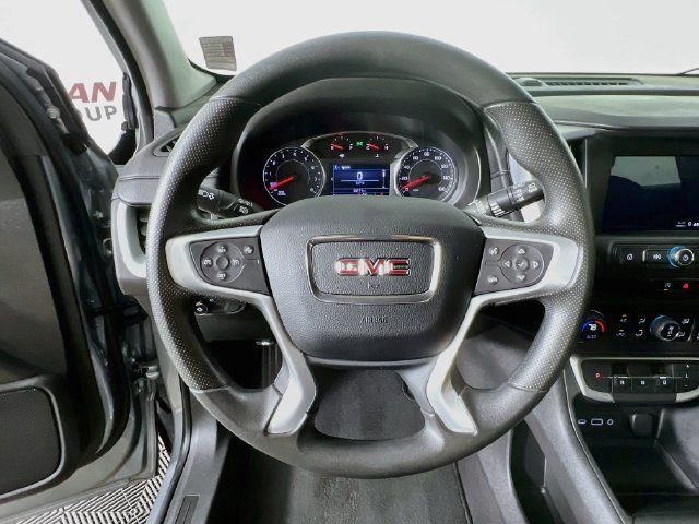 Used 2023 GMC Terrain SLE w/ Driver Convenience Package FWD image 12