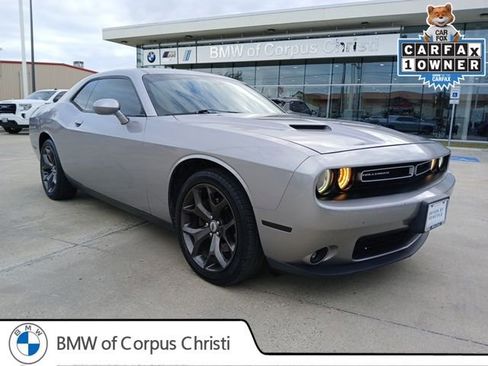 Used 2018 Dodge Challenger SXT Plus image 1