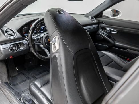 Used 2018 Porsche 718 Cayman image 33