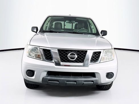 Used 2014 Nissan Frontier SV w/ SV Value Truck Package image 2