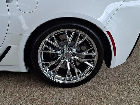 Used 2017 Chevrolet Corvette Z06 RWD image 31