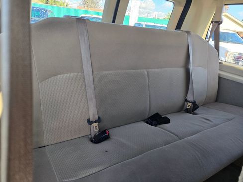 Used 2012 Ford E-350 and Econoline 350 XLT image 18