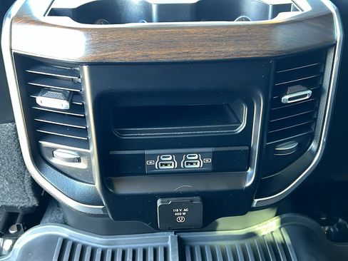 Used 2024 RAM 3500 Laramie AWD/4WD image 17