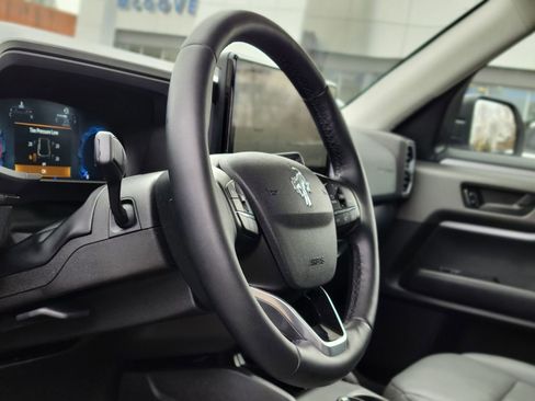 Used 2025 Ford Bronco Sport Badlands image 16