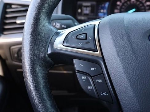 Certified 2024 Ford Edge SEL image 11