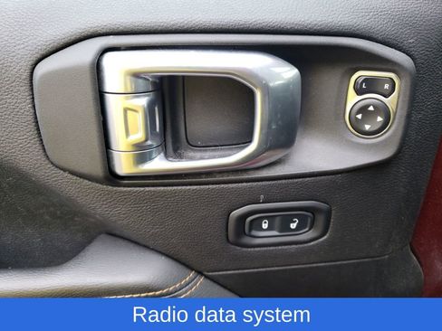 Used 2021 Jeep Gladiator Overland image 17