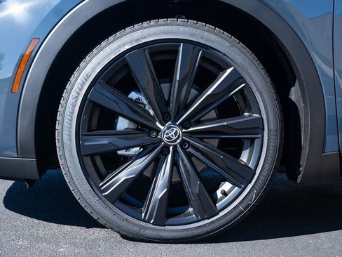 New 2026 Toyota Crown Nightshade image 8