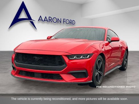 Used 2024 Ford Mustang Coupe RWD image 2