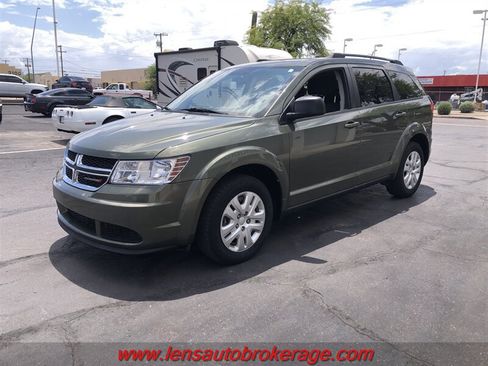 Used 2016 Dodge Journey SE w/ Flexible Seating Group FWD image 4