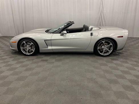 Used 2007 Chevrolet Corvette Convertible w/ Preferred Equipment Group RWD image 25