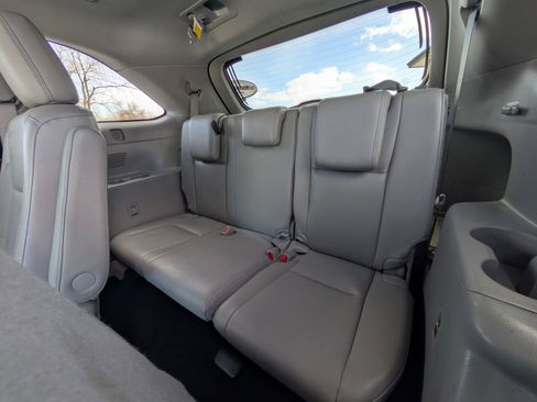 Used 2016 Toyota Highlander Limited image 35