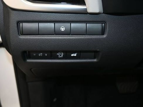 Used 2023 Nissan Rogue SL w/ SL Premium Package FWD image 28