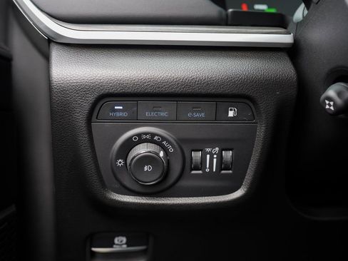 Used 2024 Jeep Grand Cherokee Limited 4xe image 30