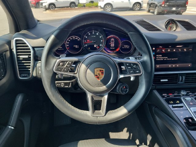 Used 2022 Porsche Cayenne Platinum Edition AWD/4WD image 27