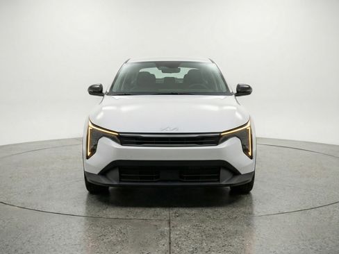 Used 2025 Kia K4 FWD image 2
