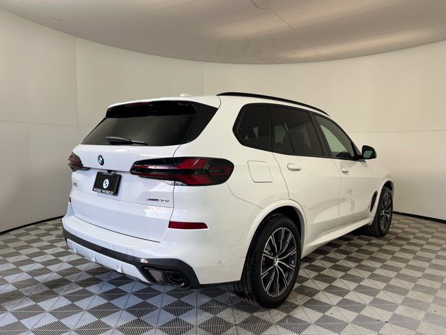 Used 2026 BMW X5 xDrive40i w/ M Sport Package AWD/4WD image 7