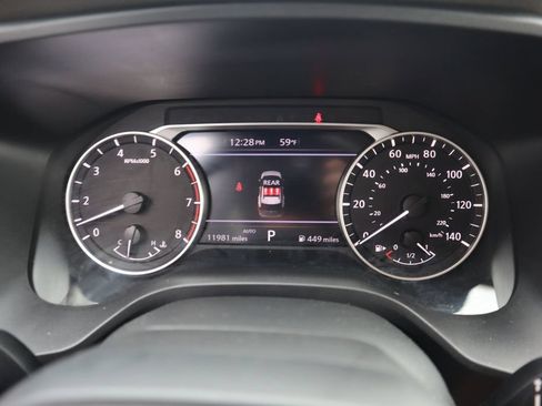 Certified 2025 Nissan Rogue SV AWD/4WD image 18