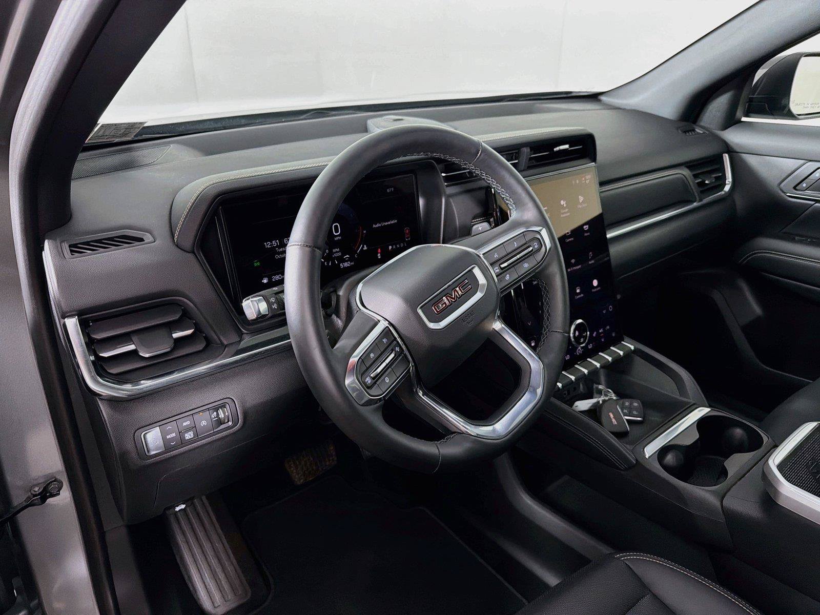 Used 2025 GMC Terrain Elevation w/ Elevation Premium Package AWD/4WD image 16