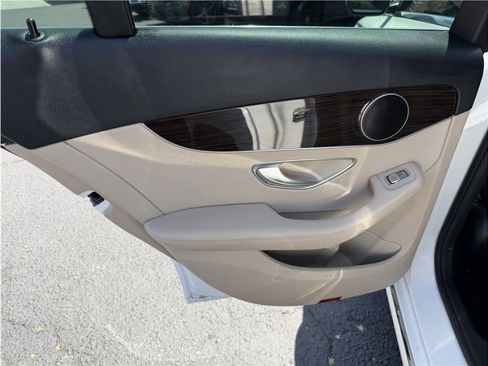 Used 2020 Mercedes-Benz C 300 Sedan image 20