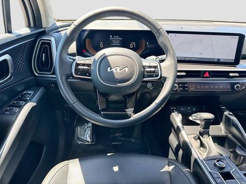 Used 2025 Kia Sorento S AWD/4WD image 22