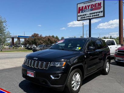 Used 2017 Jeep Grand Cherokee Laredo w/ Quick Order Package 23E