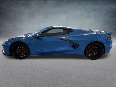 Used 2025 Chevrolet Corvette Stingray Premium Cpe w/ Z51 Performance Package image 2
