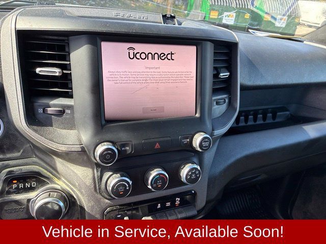 Used 2024 RAM 2500 Tradesman w/ Chrome Appearance Group AWD/4WD image 14