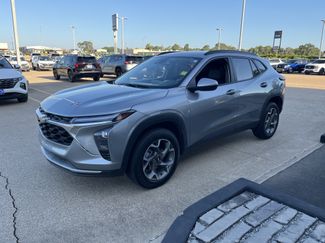 Used 2025 Chevrolet Trax LT FWD video 1