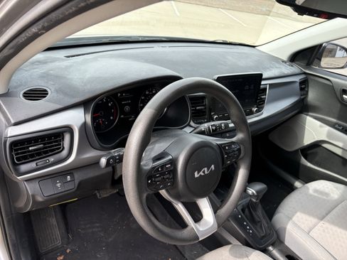 Used 2023 Kia Rio S w/ Technology Package image 11