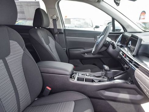 New 2024 Kia Sorento LX FWD image 18