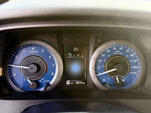 Used 2020 Toyota Sienna LE w/ LE Preferred Package FWD image 16
