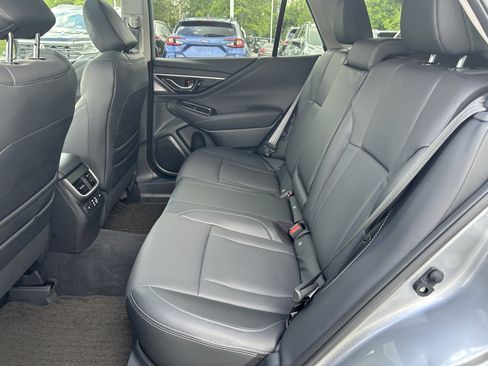 Used 2025 Subaru Outback Limited AWD/4WD image 24