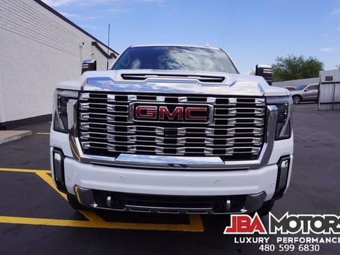 Used 2024 GMC Sierra 2500 Denali w/ Denali Reserve Package AWD/4WD image 11