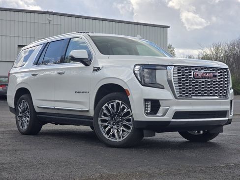 Used 2023 GMC Yukon Denali w/ Max Trailering Package AWD/4WD image 2
