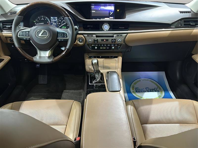Used 2017 Lexus ES 350 w/ Navigation System Package FWD image 16