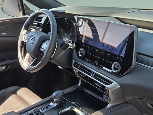 Used 2026 Lexus RX 350 AWD image 27