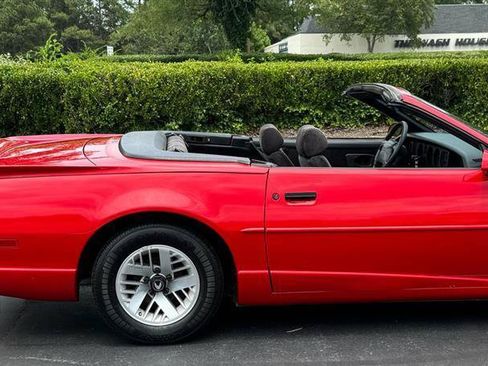 Used 1992 Pontiac Firebird Convertible RWD image 7