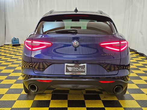 Used 2021 Alfa Romeo Stelvio Sprint w/ Nero Edizione RWD image 4