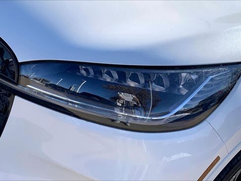 New 2026 Lincoln Aviator Reserve w/ Luxury Package image 13