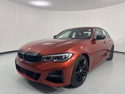 Used 2021 BMW 330i xDrive Sedan w/ M Sport Package AWD/4WD image 3