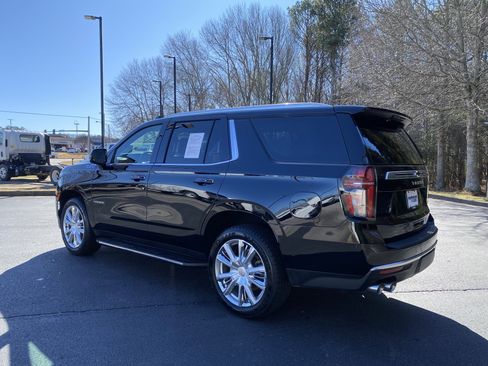 Used 2023 Chevrolet Tahoe High Country image 7