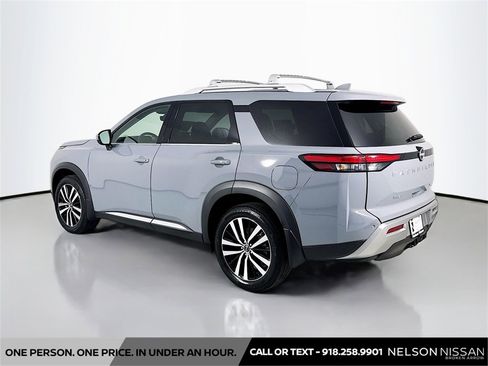 Certified 2024 Nissan Pathfinder Platinum w/ Cargo Package image 7