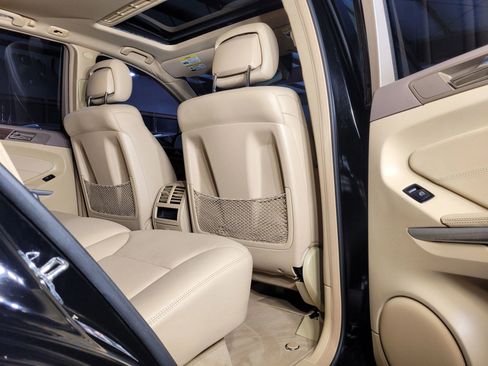 Used 2010 Mercedes-Benz ML 350 2WD image 39